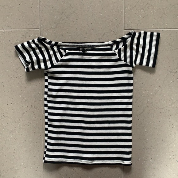 Stretchy Billabong waffle striped shirt - Picture 2 of 5